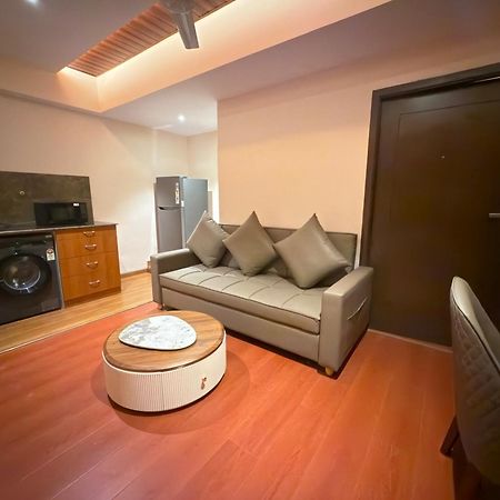Park Avenue Hotel & Apartments Trichy Tiruchirappalli Buitenkant foto