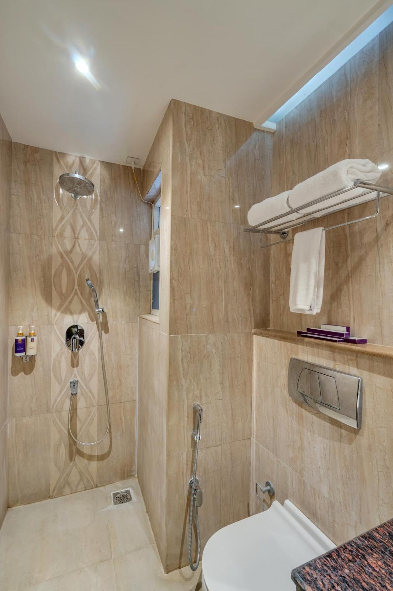 Park Avenue Hotel & Apartments Trichy Tiruchirappalli Buitenkant foto
