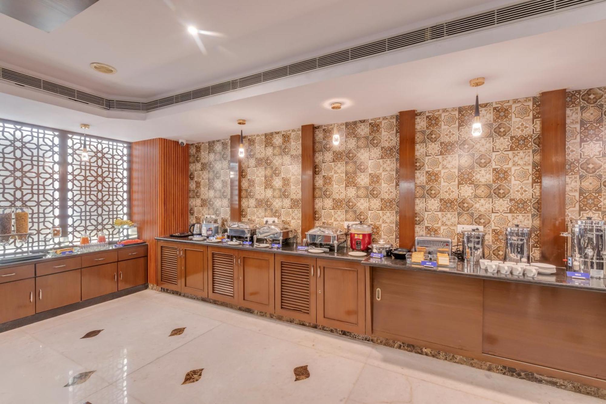 Park Avenue Hotel & Apartments Trichy Tiruchirappalli Buitenkant foto