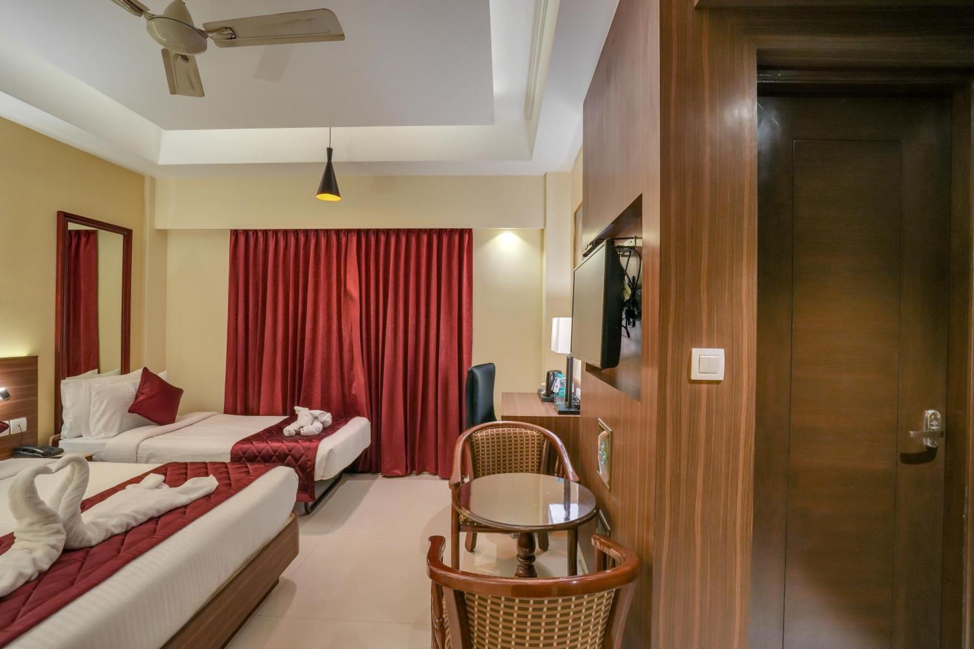 Park Avenue Hotel & Apartments Trichy Tiruchirappalli Buitenkant foto