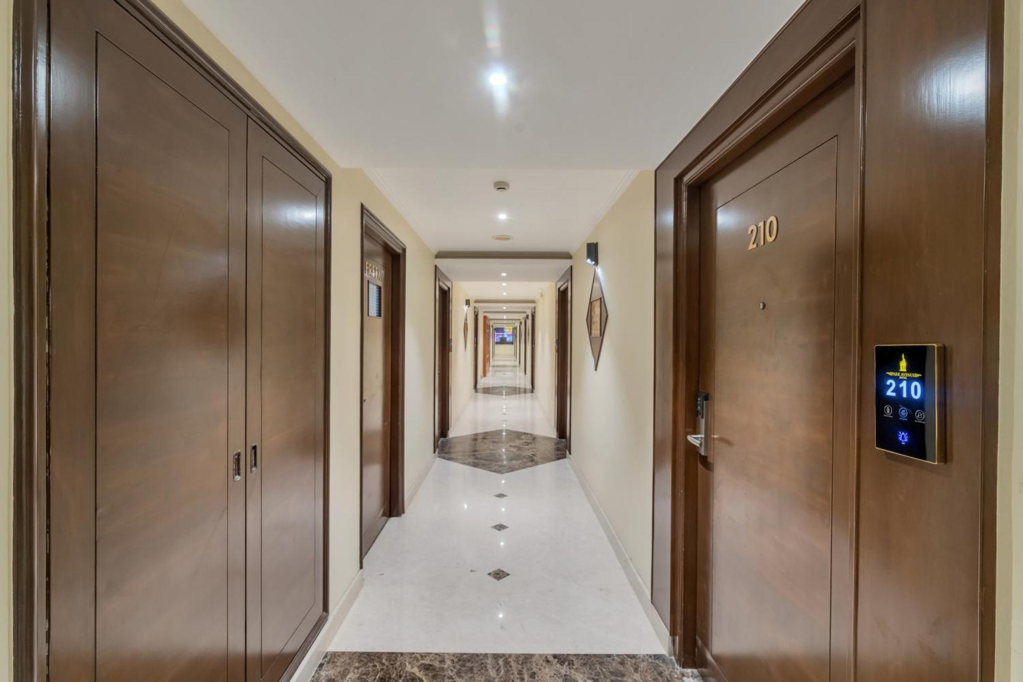 Park Avenue Hotel & Apartments Trichy Tiruchirappalli Buitenkant foto