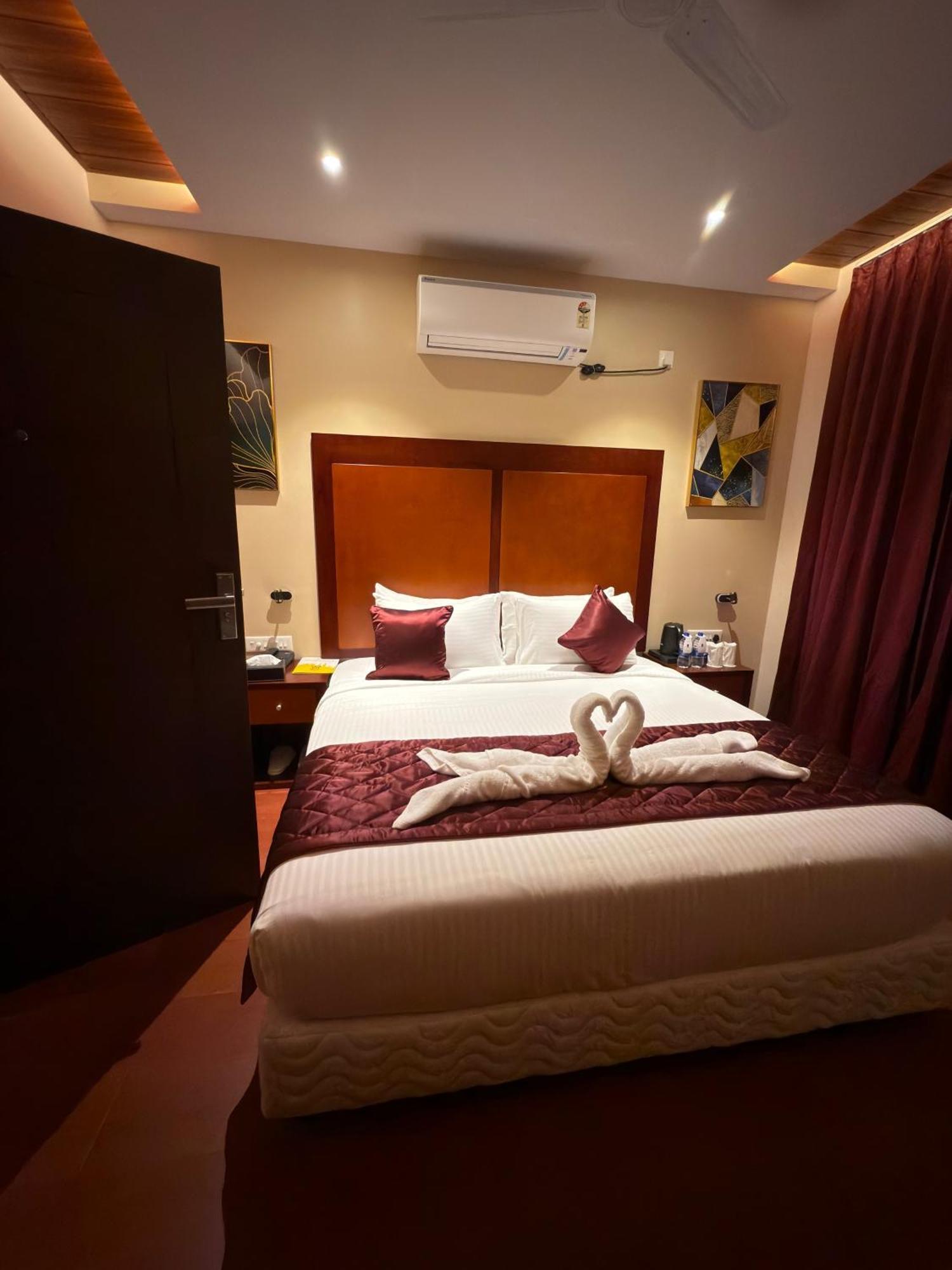 Park Avenue Hotel & Apartments Trichy Tiruchirappalli Buitenkant foto