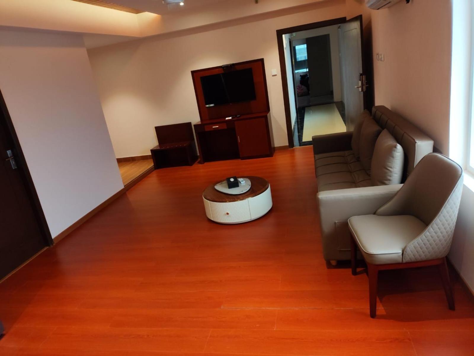 Park Avenue Hotel & Apartments Trichy Tiruchirappalli Buitenkant foto